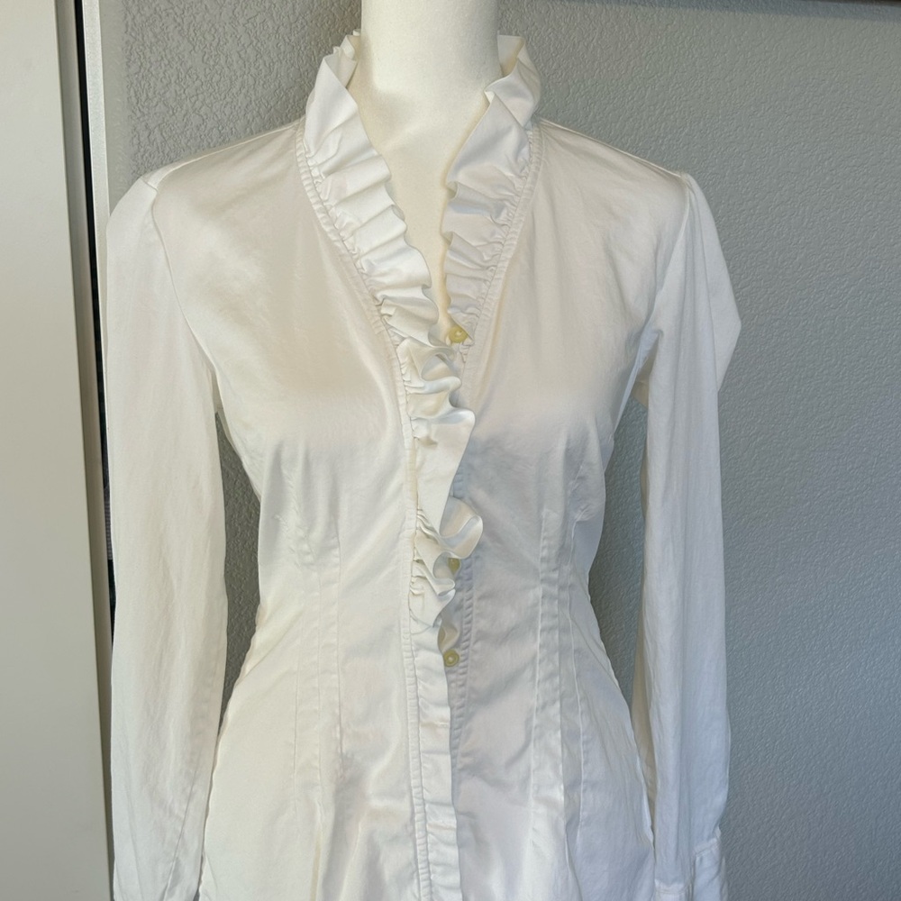 Banana Republic white ruffle front blouse